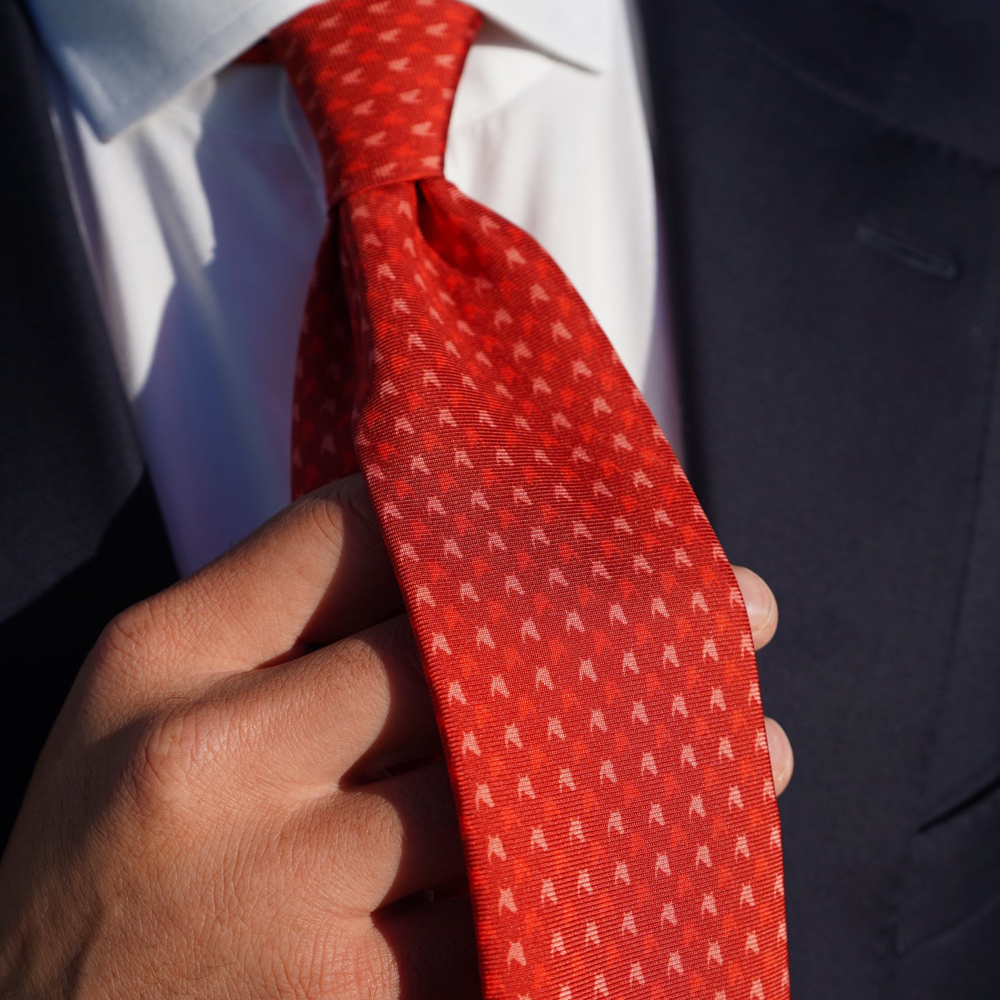 FJ MOTIF SILK TIE - TRIPLE TONE RED