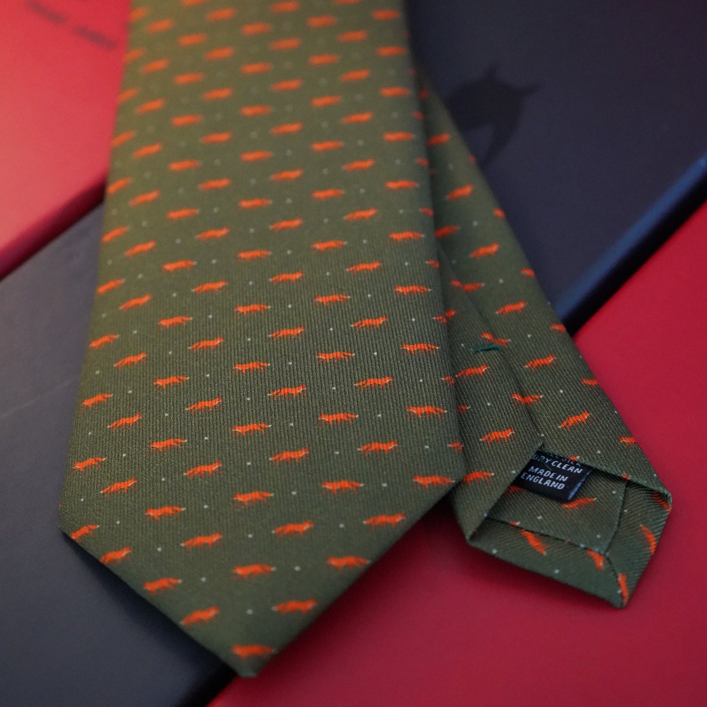 FOX PRINT SILK TIE